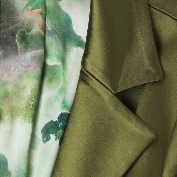 Gabriella Rossetti Caterina Stretch Satin Coat Green Leaf Size 18